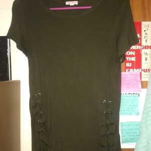 A’gaci side lace up scoop neck tee